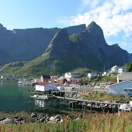 4 Person In Gravdal-by Traum *